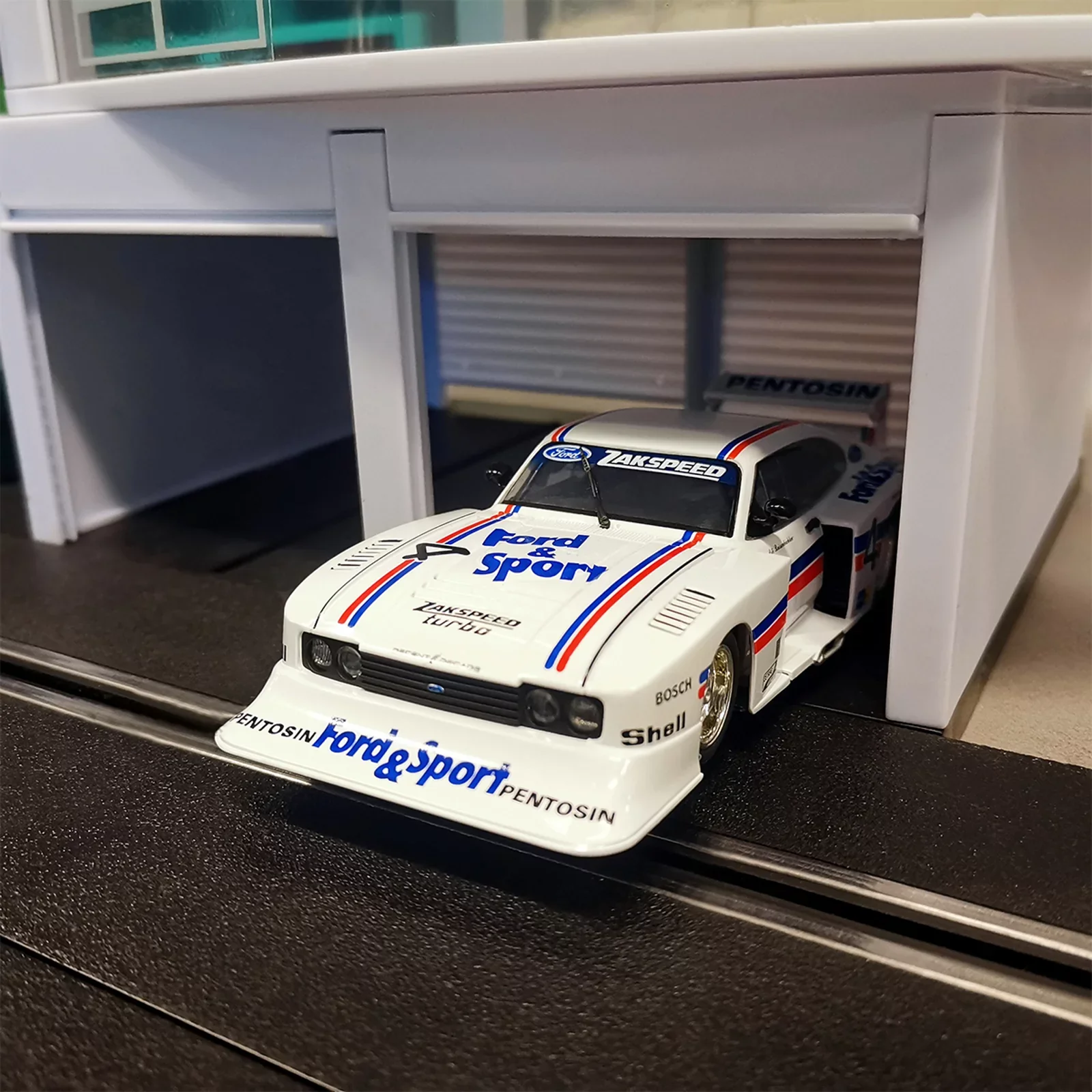 Ford Capri Zakspeed Turbo "Lili Reisenbichler, No.4" - Image 2