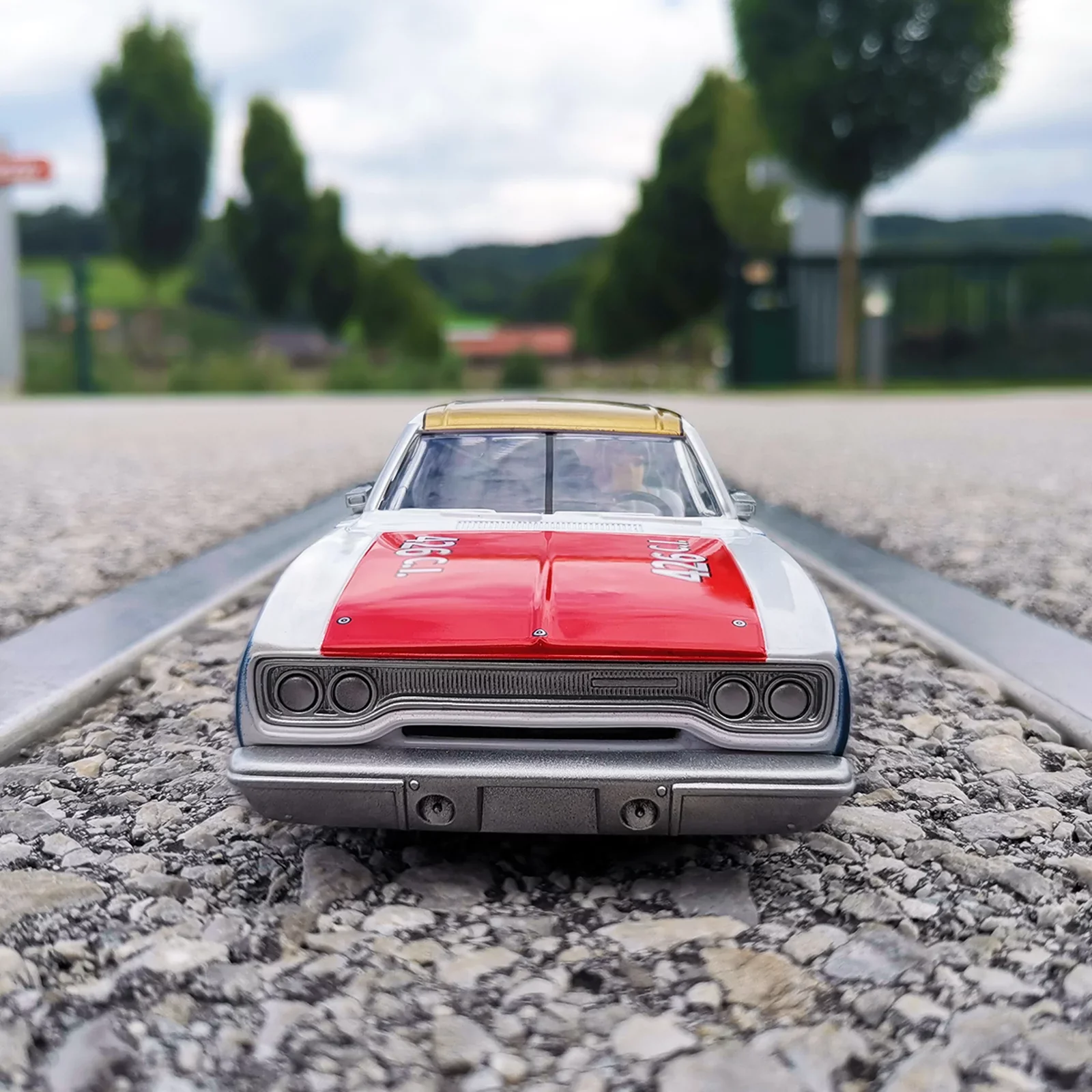 Plymouth Roadrunner "No.7" - Image 2