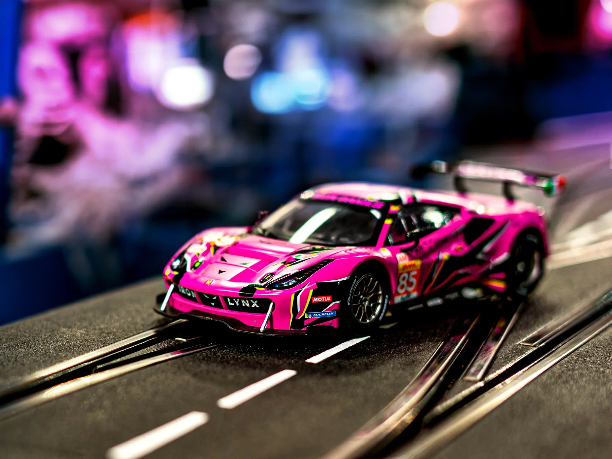 Ferrari 488 GT3 „Iron Dames, No.85“ - Image 2