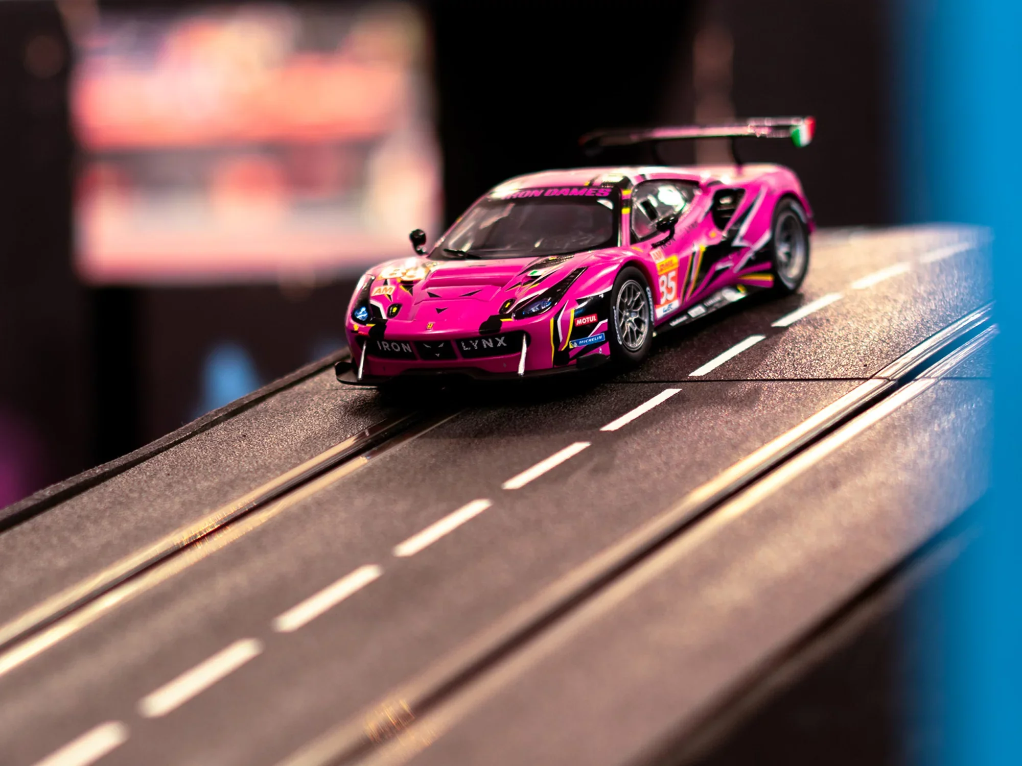 Ferrari 488 GT3 „Iron Dames, No.85“ - Image 4