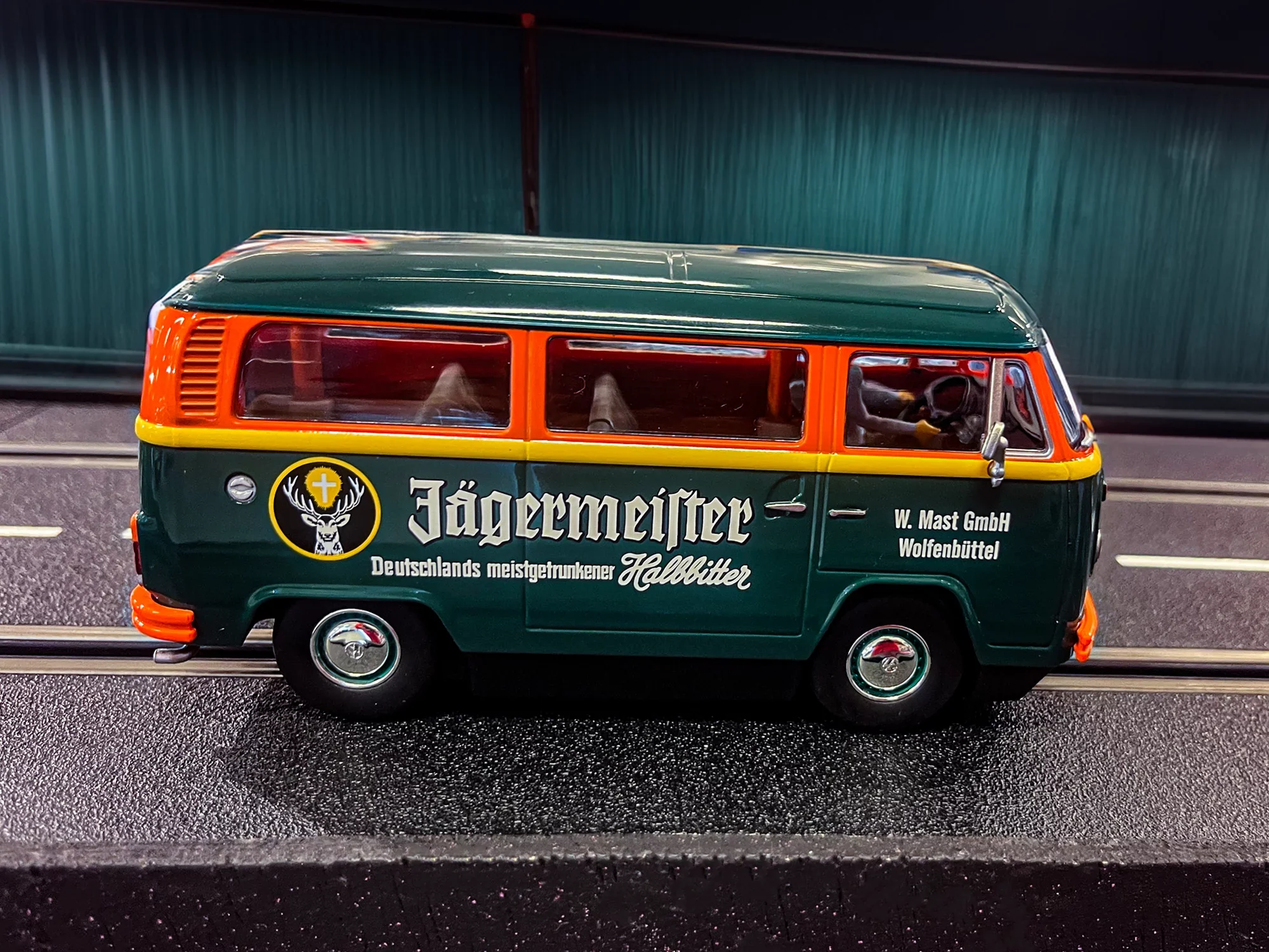 VW BUS T2b "Jägermeister" - Image 3