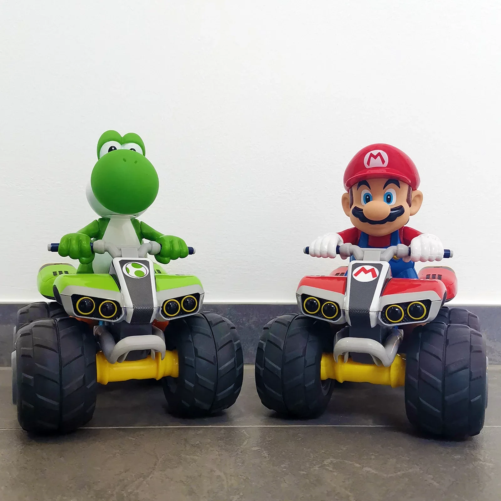 2,4GHz Mario Kart™,  Mario  - Quad - Image 3
