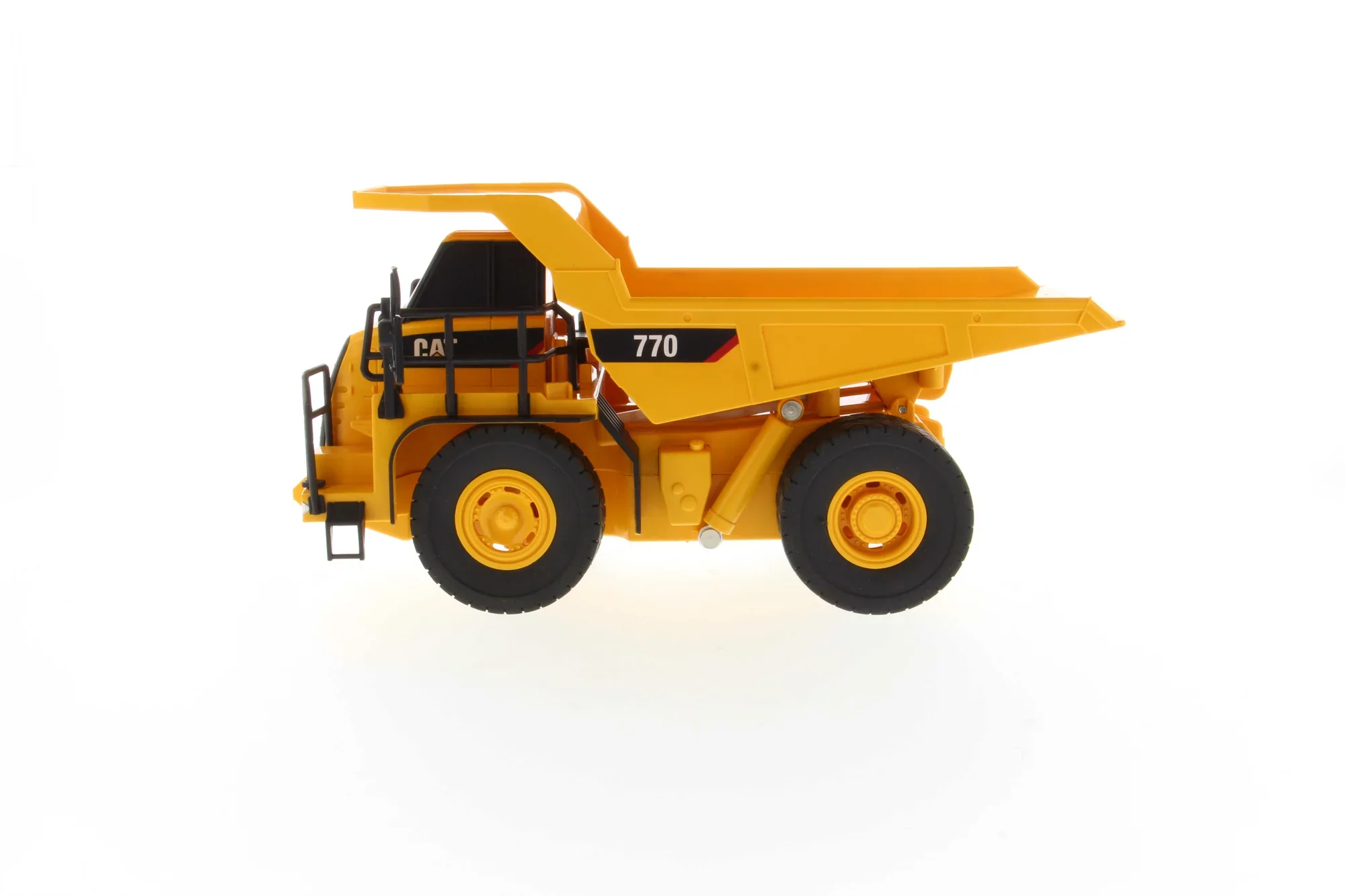 1:35 RC Cat® 770 Mining Truck (B/O) - Image 3